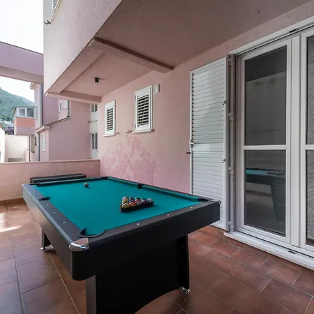 Apartament Lucy Lu Sea View *